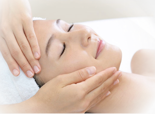 Best Skincare Products Twickenham: Five Essentials for Healthy, Radiant Winter Skin Best Skincare Products Twickenham: Five Essentials for Healthy, Radiant Winter Skin