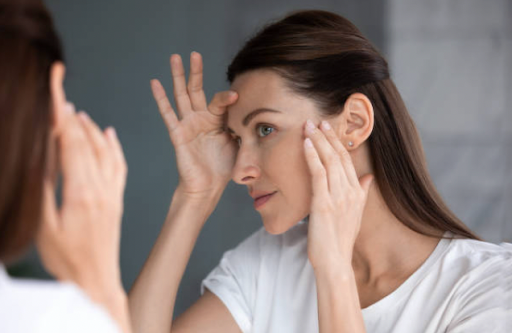 Do I Need A Facial Treatment? (Not Just Skincare Products): 7 Signs To Look For